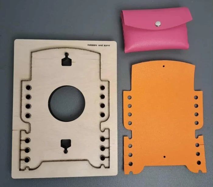 Small Purse (Scallop Top)